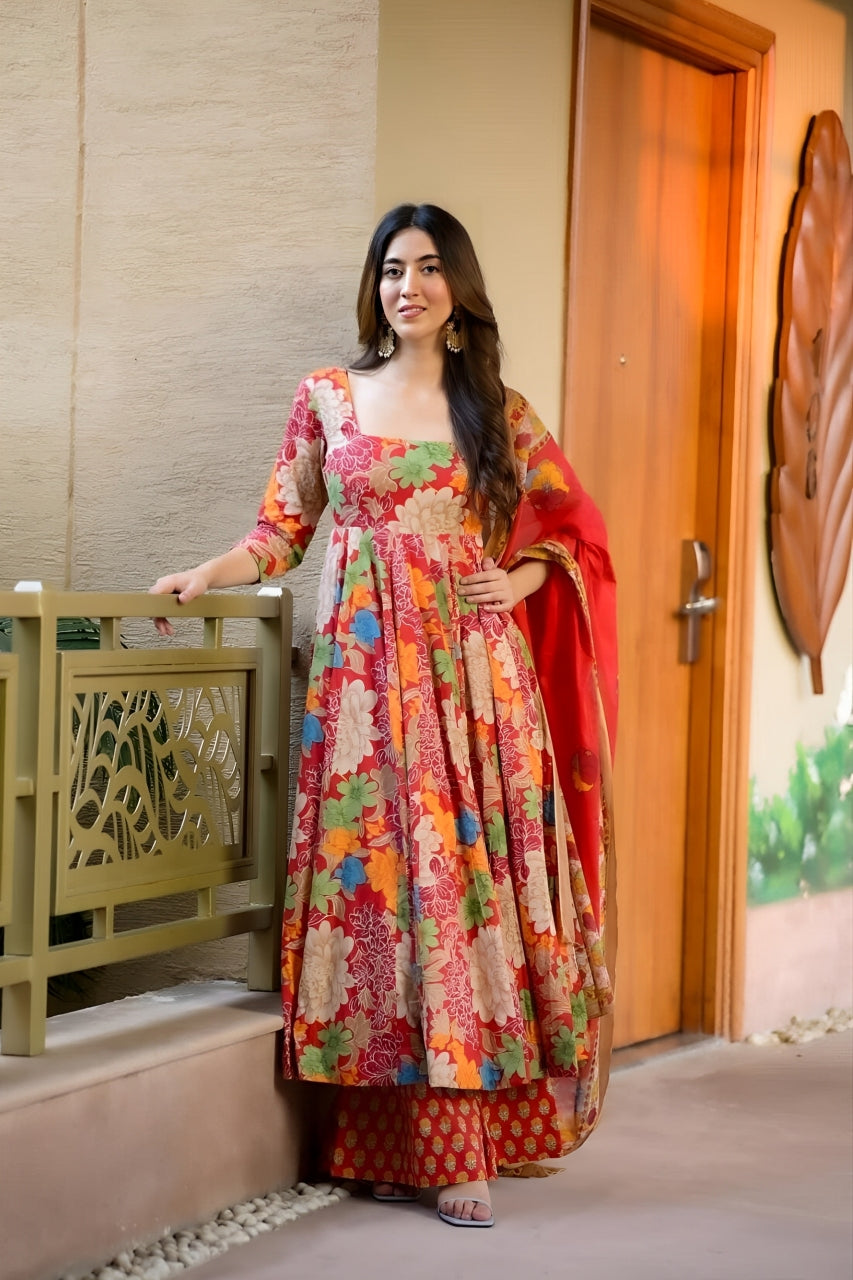 Elegant Floral Muslin Suit Set with Faux Blooming Dupatta